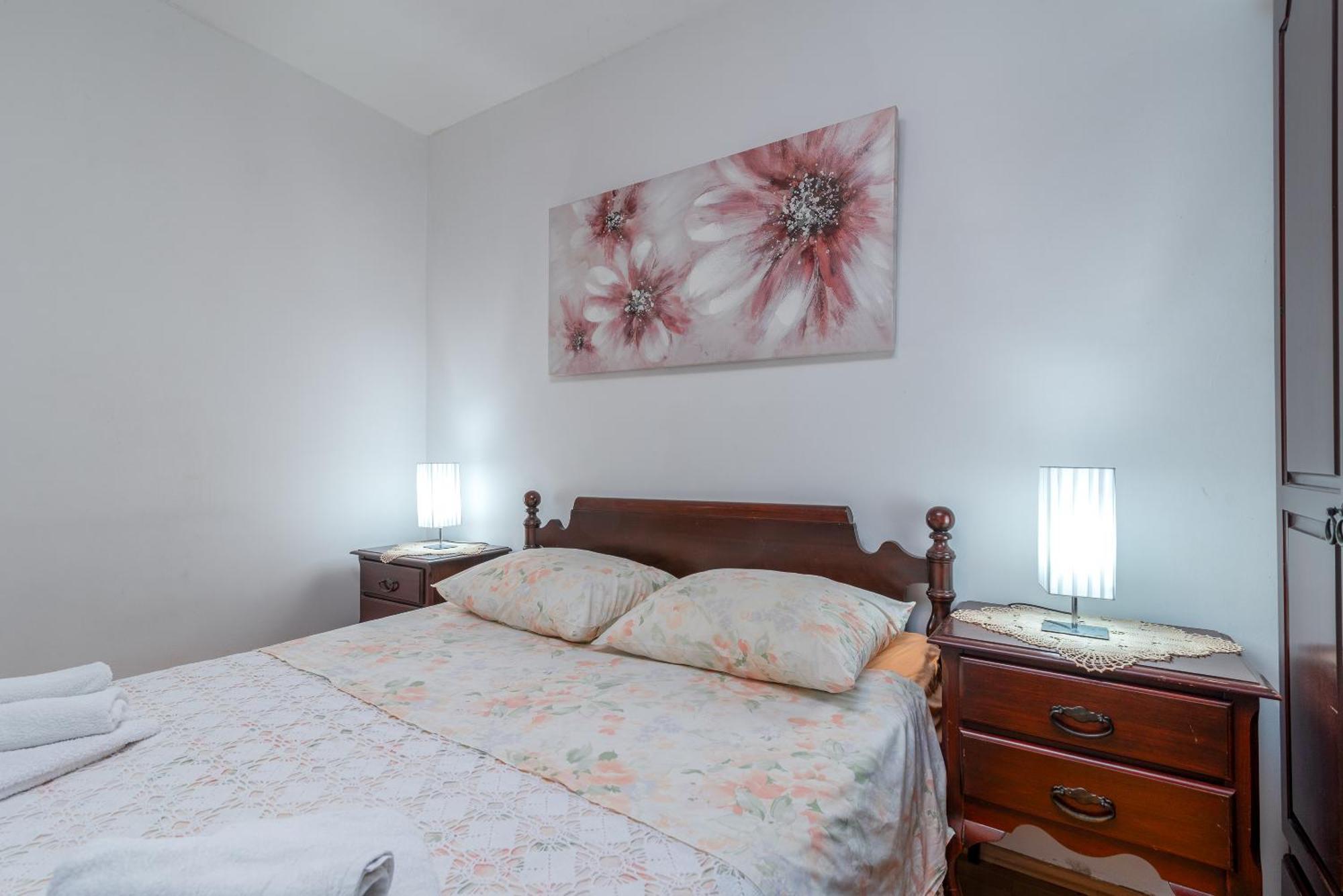 Apartman Duje โตรกีร์ ภายนอก รูปภาพ
