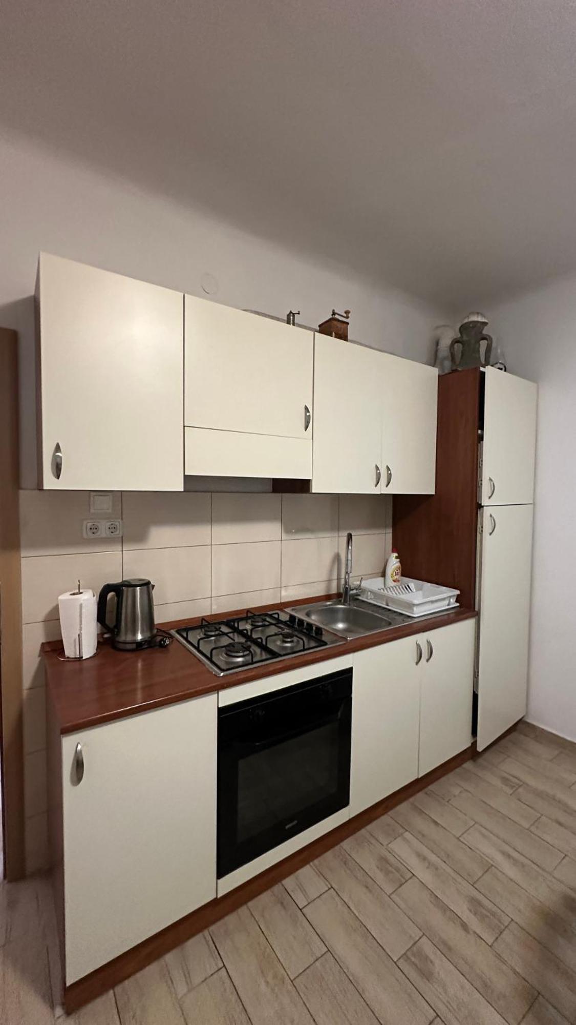 Apartman Duje โตรกีร์ ภายนอก รูปภาพ