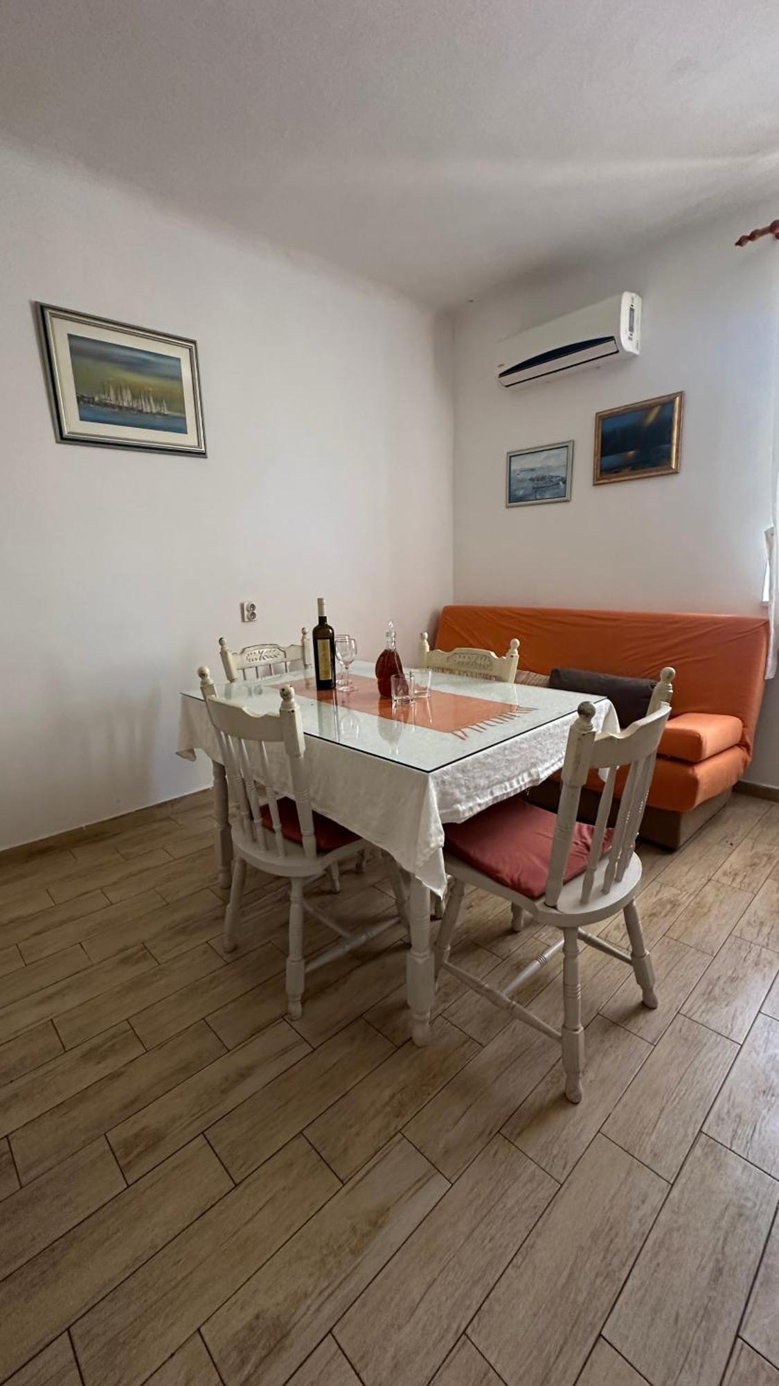 Apartman Duje โตรกีร์ ภายนอก รูปภาพ